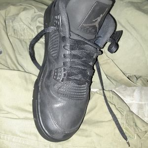 Jordan 4 Black cat size 9.5